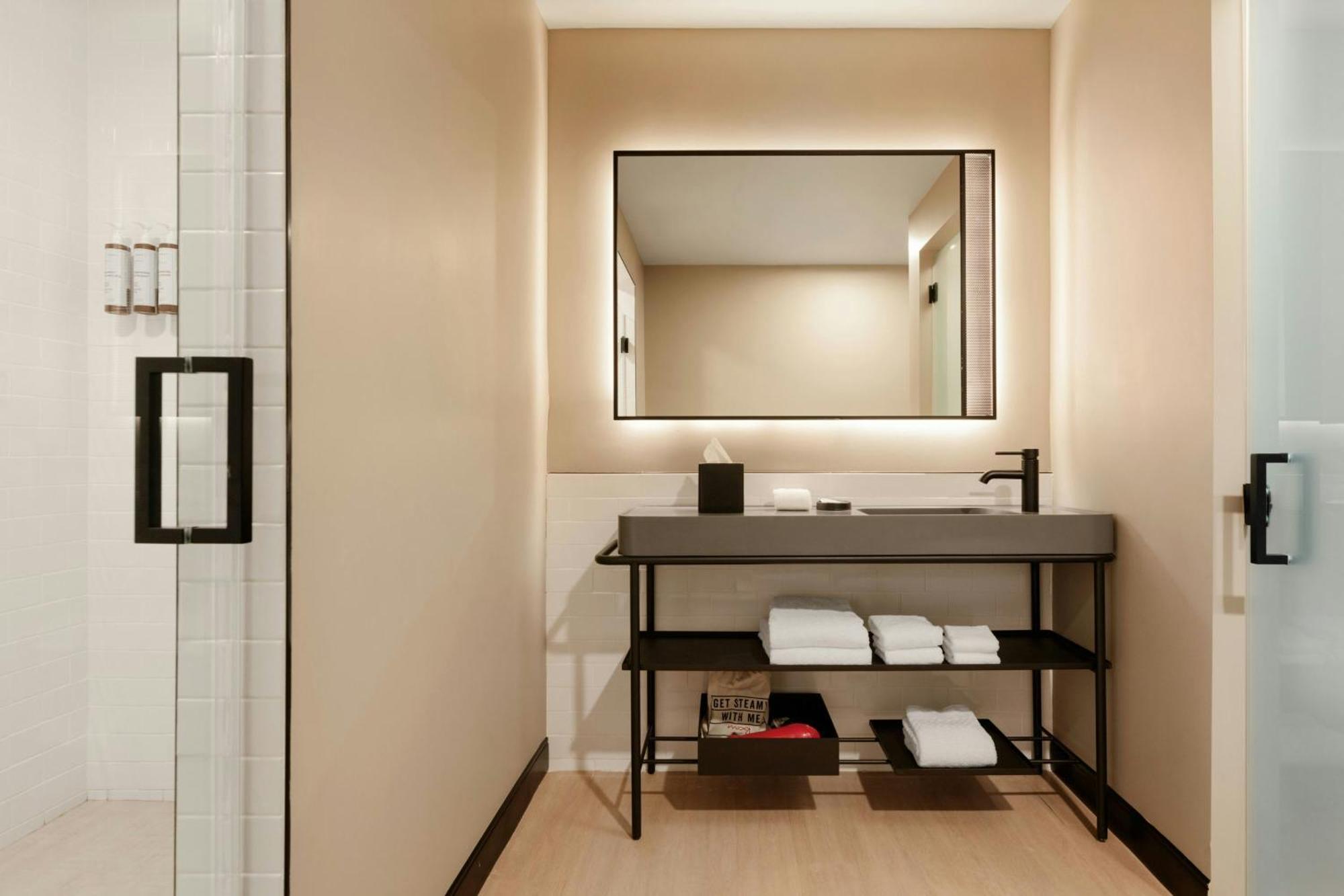 Moxy Miami Wynwood Hotel Bagian luar foto